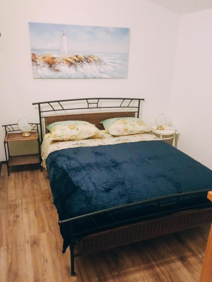Holiday Home - Pavenka Donje Selo na Šolti Kültér fotó