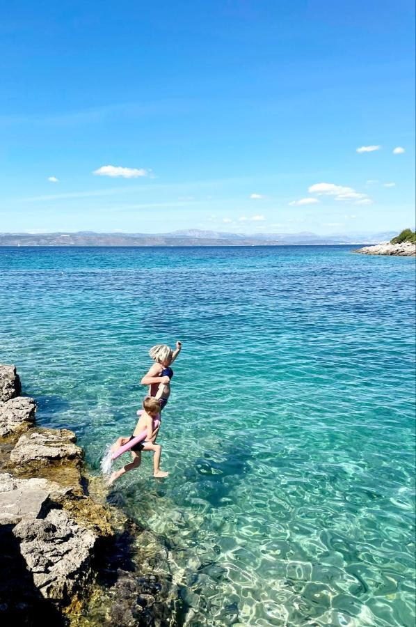 Holiday Home - Pavenka Donje Selo na Šolti Kültér fotó